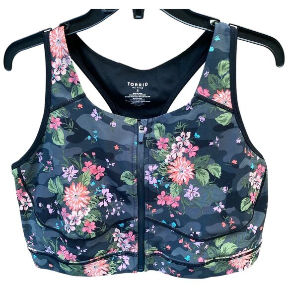Torrid Size 2 2X 18-20 Wireless Zip Front Active Sports Bra Black Camo Floral - Picture 1 of 12